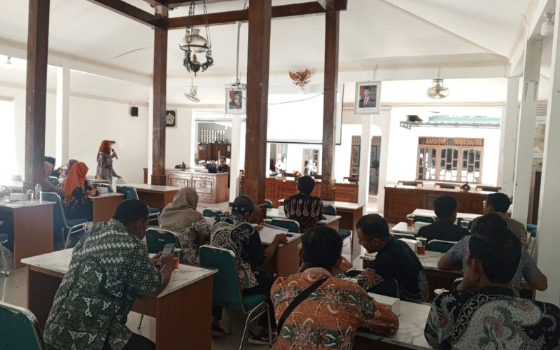 Sosialisasi Pendataan Sosial dan Ekonomi Berbasis Keluarga Digelar di Pendoworejo